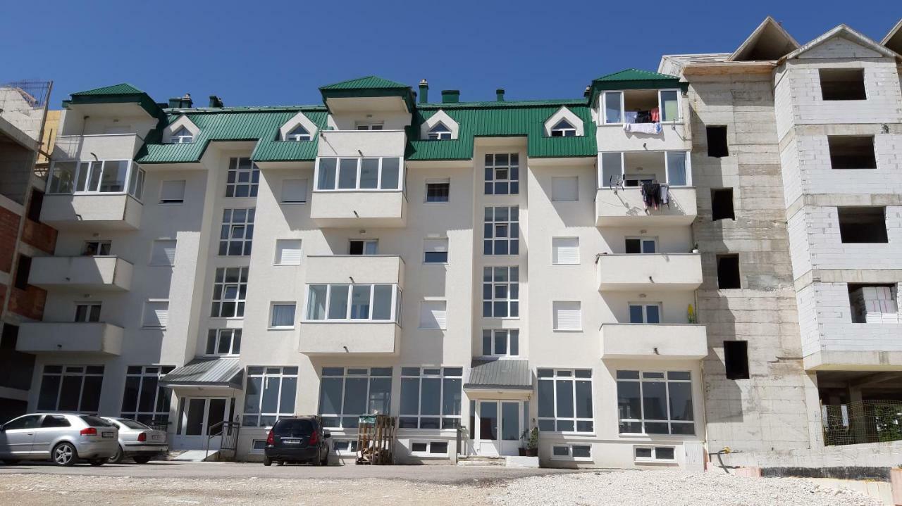 Apartments Jovana Zabljak  Luaran gambar